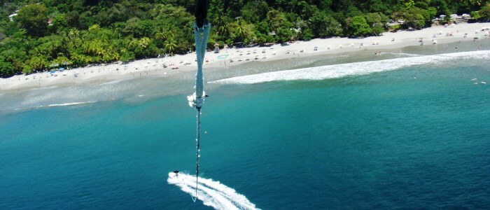 parasailing in manuel antonio beach