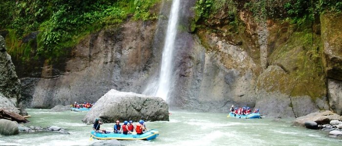 Pacuare River rafting tour