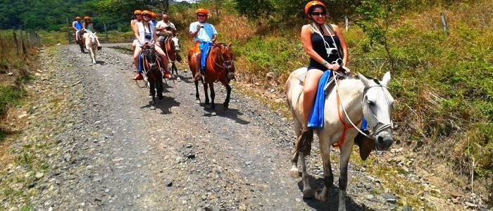 Horseback riding tour near Miravalles Volcano