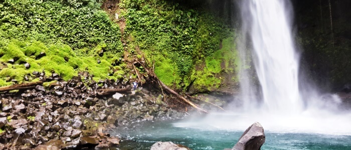 This is one of the most famous and beautiful waterfalls of Costa Rica 