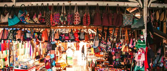 Read about Costa Rican Souvenirs, Handicrafts & Arts